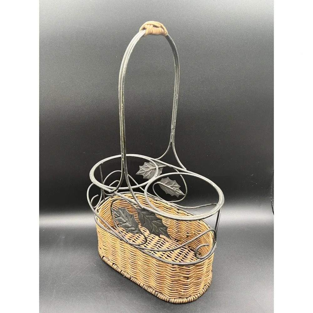 Vtg Wrought Iron‎ Wicker Double Wine Bottle Caddy Leaf Detail Decor Kitchen 14